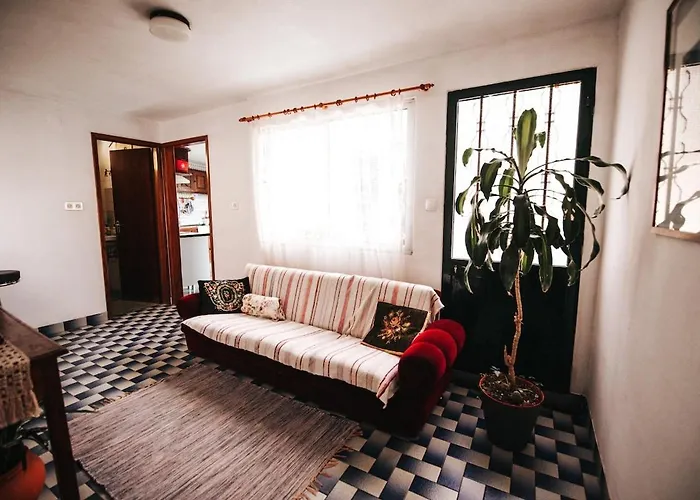 Lovely Place In With Wonderful Seaview *